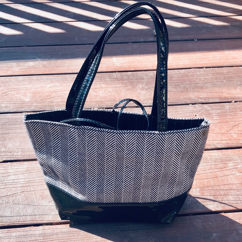 ⚜️ Simple, Any Occasion Bag 👜👜👜👀